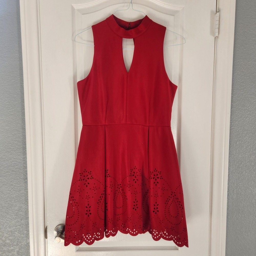 Speechless Red Mock Neck Keyhole Laser Cut Scallop Hem Fit Flare Dress Large